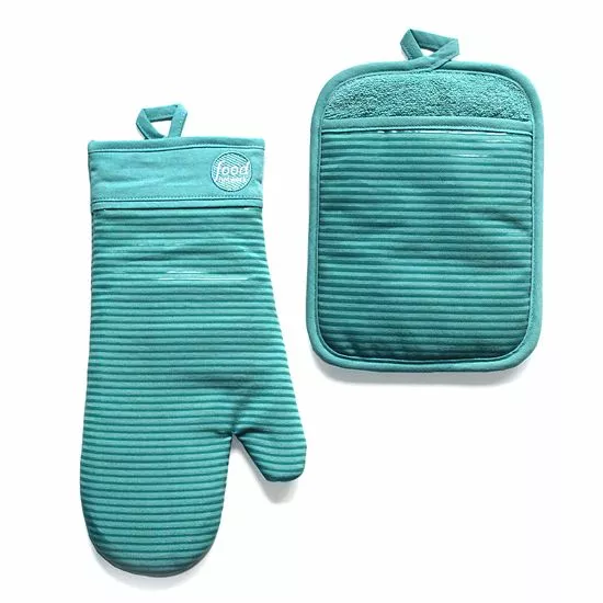Food Network™ Silicone Oven Mitt & Pot Holder Set Royal Blue 4 Food Network™ Silicone Oven Mitt & Pot Holder Set Royal Blue - Image 2